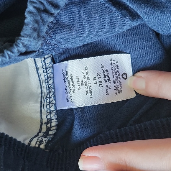 Boys shorts size 10-12 - Picture 5 of 6